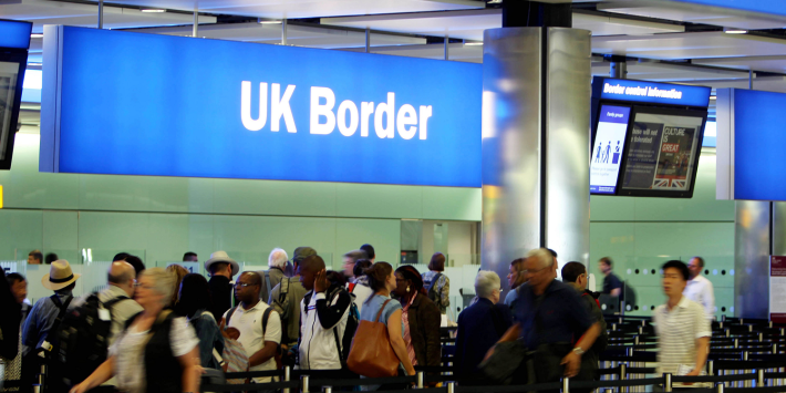 What is the minimum salary for visa applicants and who can come to the UK?
